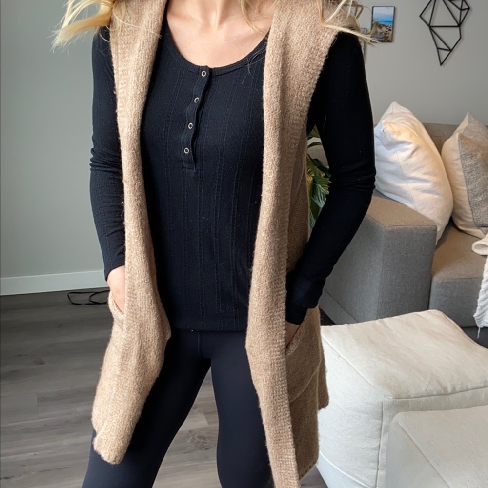 Long camel sweater vest